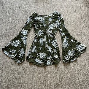 Abercrombie & Fitch romper, size S, green with blue and white flowers.